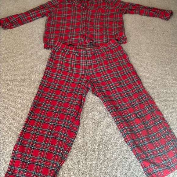 Family Pajamas Women's 2-Pc.
Cotton Brinkley Plaid Notch-Collar - Picture 5 of 5